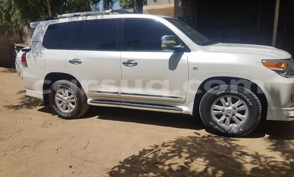 Acheter Occasion Voiture Toyota Land Cruiser Blanc à N'Djamena, Chari-Baguirmi Acheter Occasion Voiture Toyota Land Cruiser Blanc à N'Djamena, Chari-Baguirmi