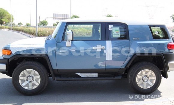 Acheter Import Voiture Toyota FJ Cruiser Bleu à Import - Dubai, Barh el Gazel Acheter Import Voiture Toyota FJ Cruiser Bleu à Import - Dubai, Barh el Gazel