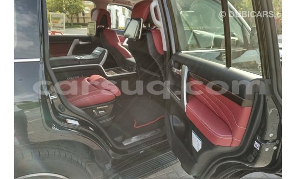 Buy Import Toyota Land Cruiser Black Car in Import - Dubai in Barh el Gazel Buy Import Toyota Land Cruiser Black Car in Import - Dubai in Barh el Gazel