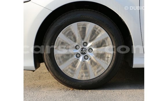 Acheter Import Voiture Toyota Camry Blanc à Import - Dubai, Barh el Gazel